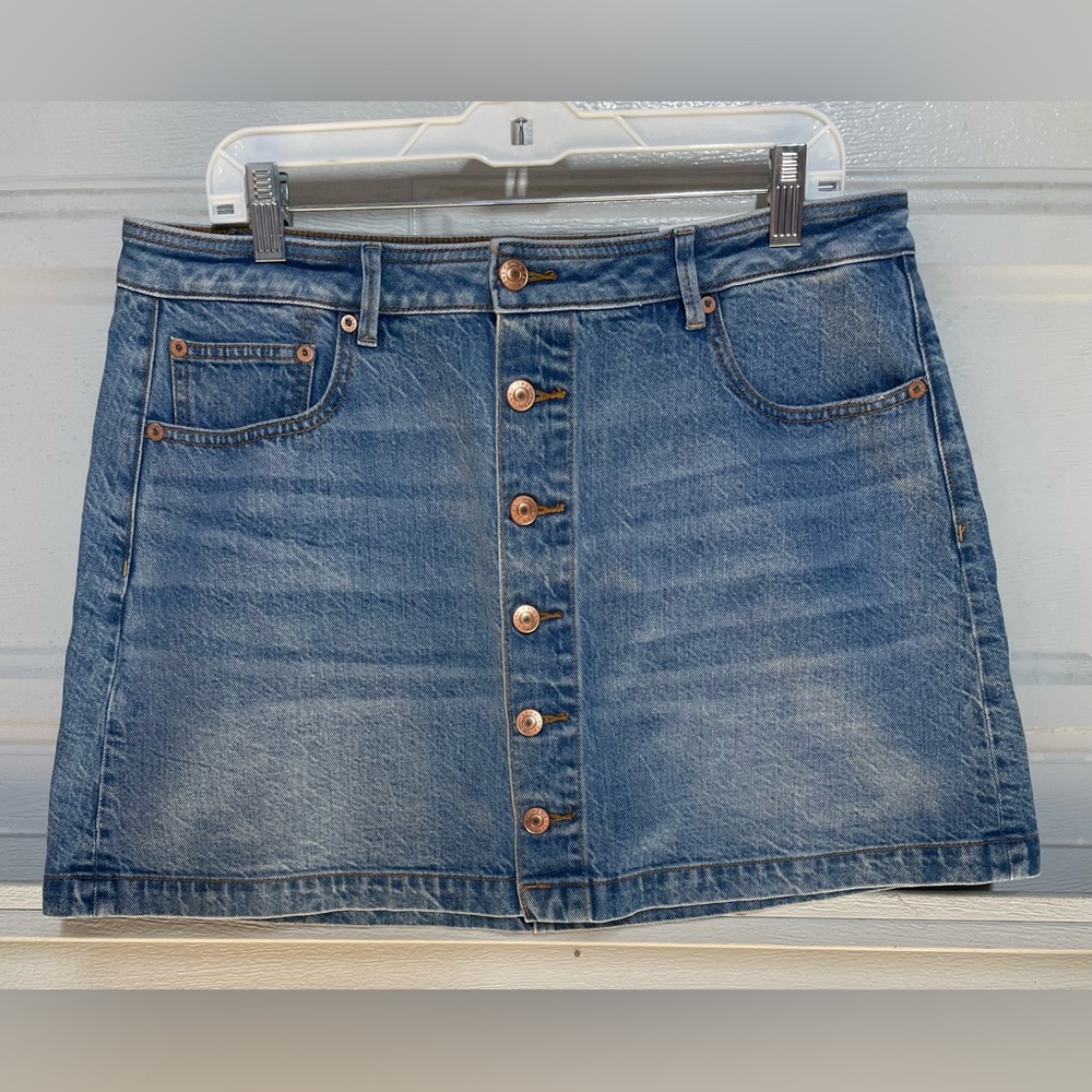 American Eagle Button-Front Skirt